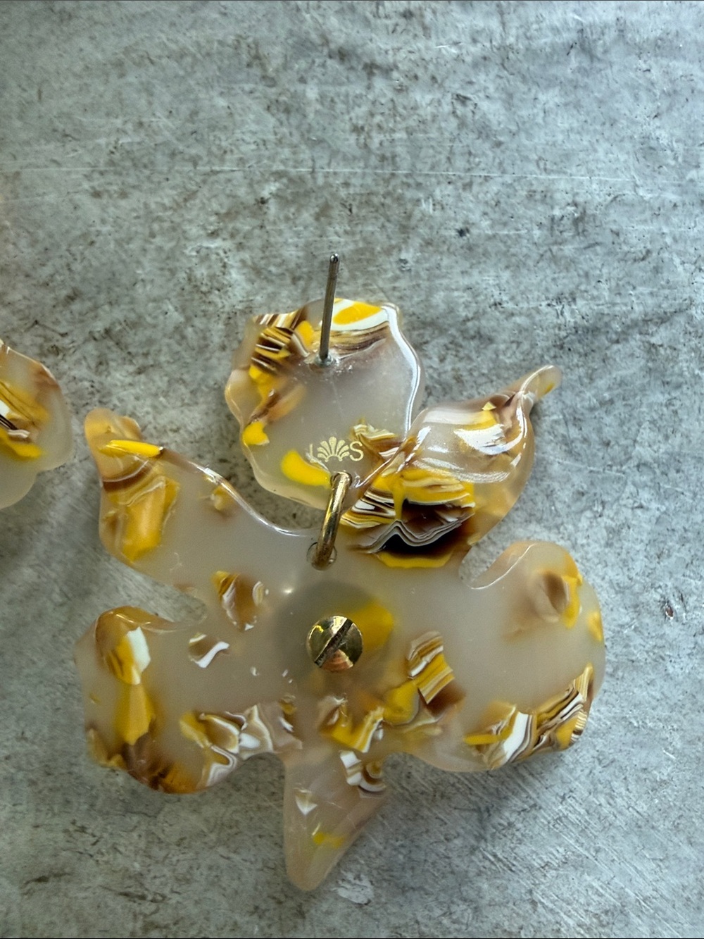 Lele Sadoughi Beige and Yellow Floral Resin Earrings with Crystal Centers - Picture 7 of 7